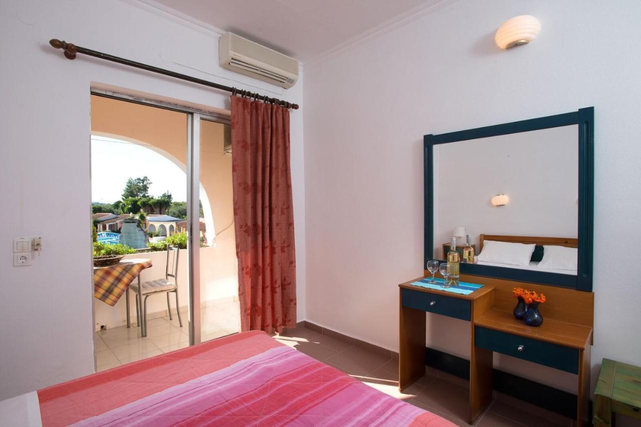Aparthotel Bristol *